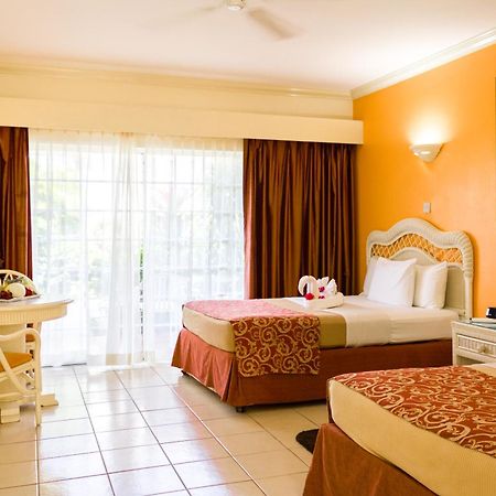 Bay Gardens Hotel Гроз-Иле Экстерьер фото