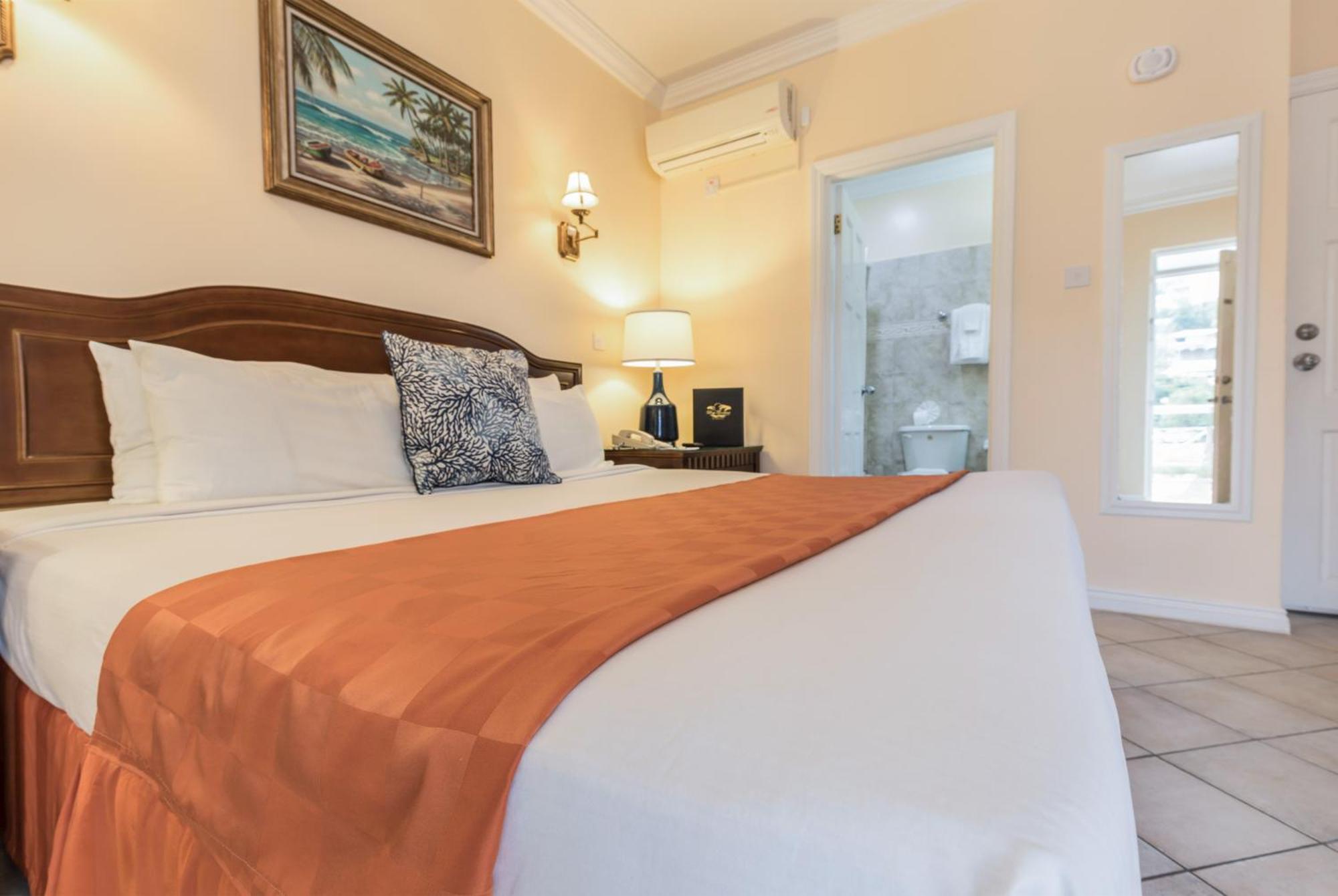 Bay Gardens Hotel Гроз-Иле Экстерьер фото