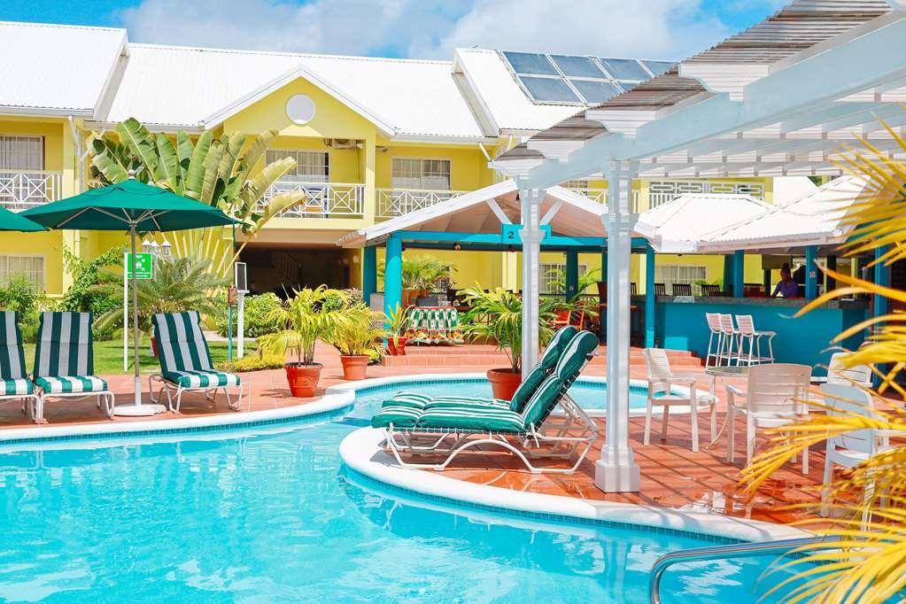 Bay Gardens Hotel Гроз-Иле Удобства фото